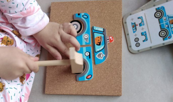 jeu à clouer, voiture de police