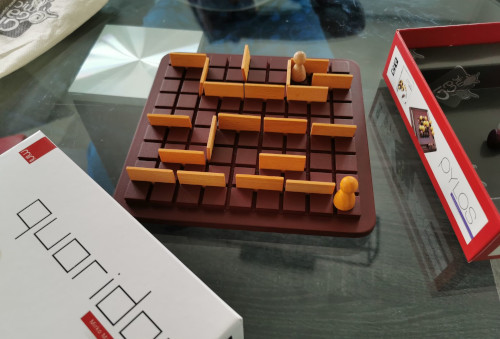 plateau du jeu de stratégie quoridor