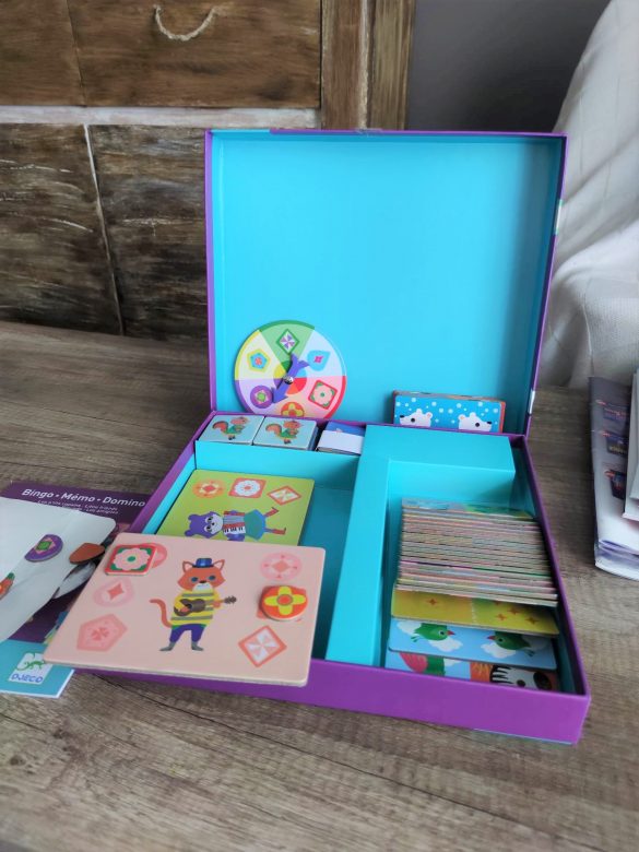 coffret de jeux bingo memo domino de Djeco