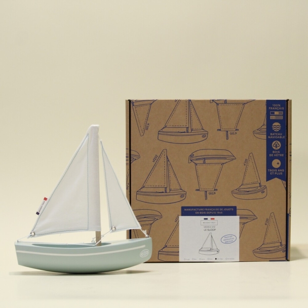 Bateau-jouet en bois vert d'eau Sloop 21 cm